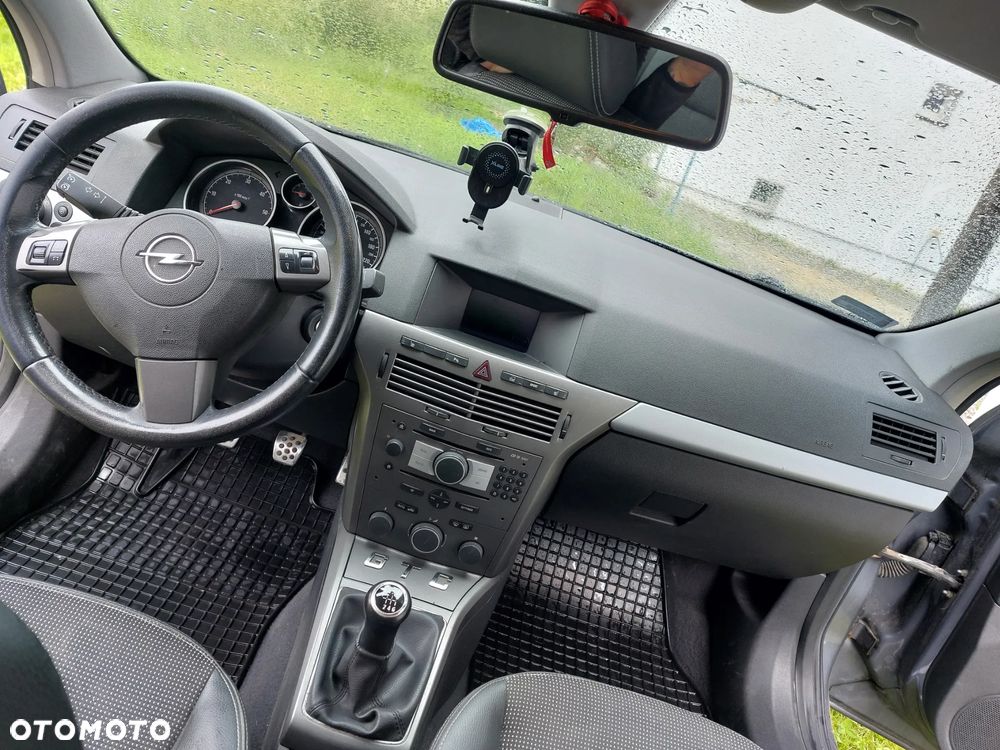 Opel Astra - 20