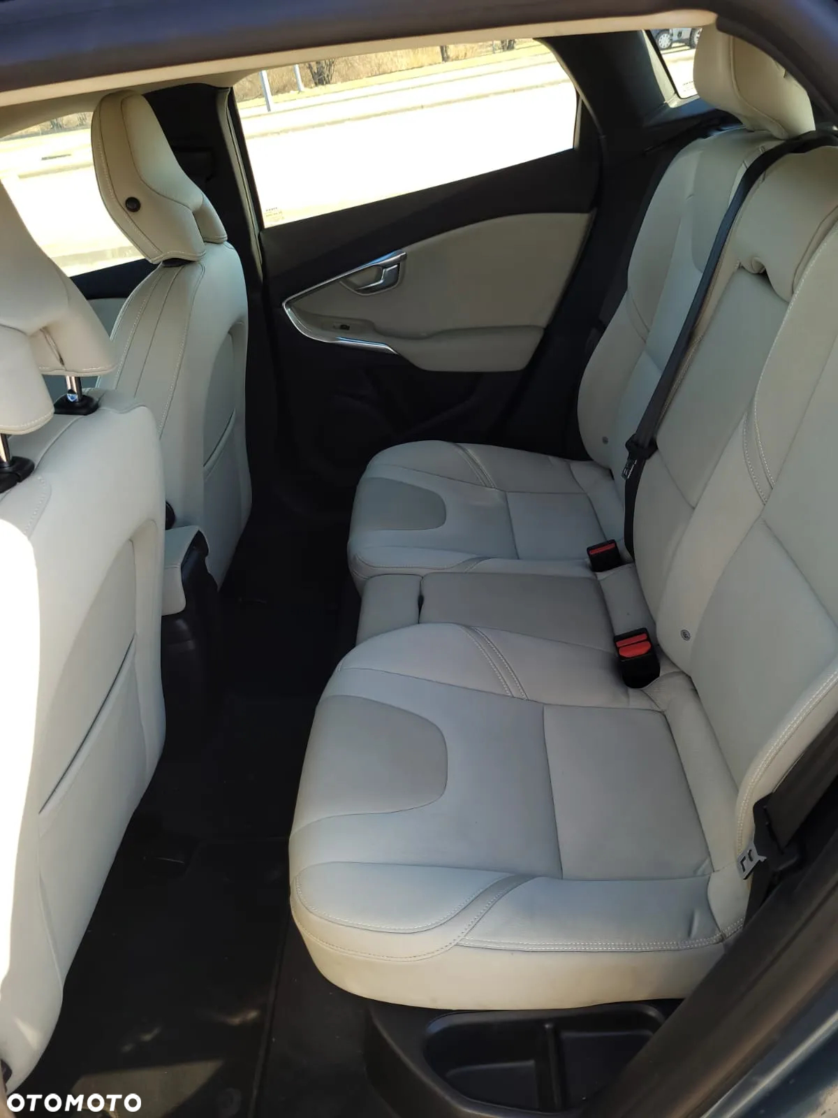 Volvo V40 T3 - 7