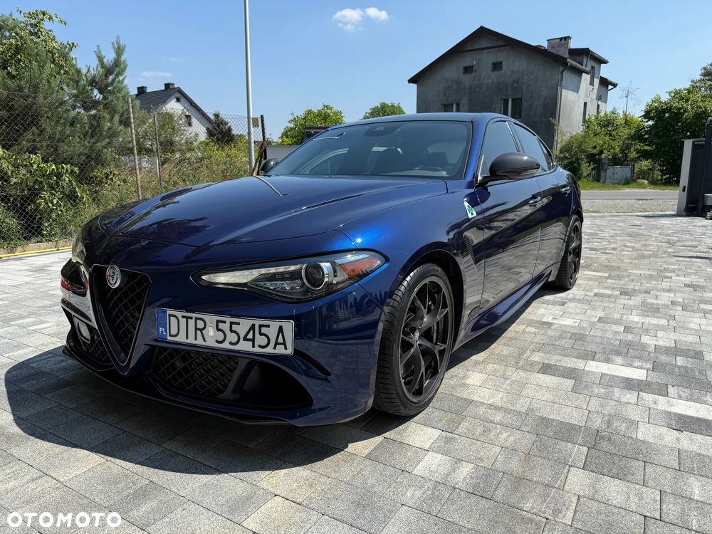 Alfa Romeo Giulia 2.9 V6 Bi-Turbo AT8 Quadrifoglio - 3