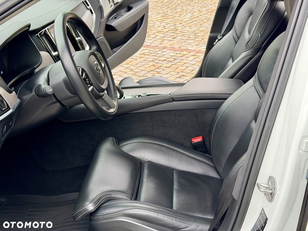Volvo V90 Cross Country B5 D AWD Ultimate - 12