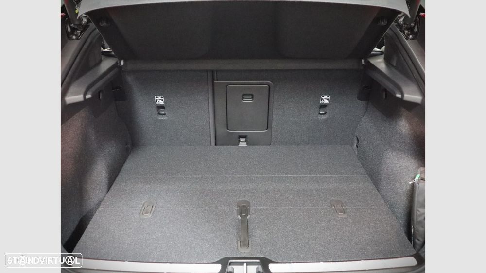 Volvo EC40 70 kWh Single Motor Black Edition - 9