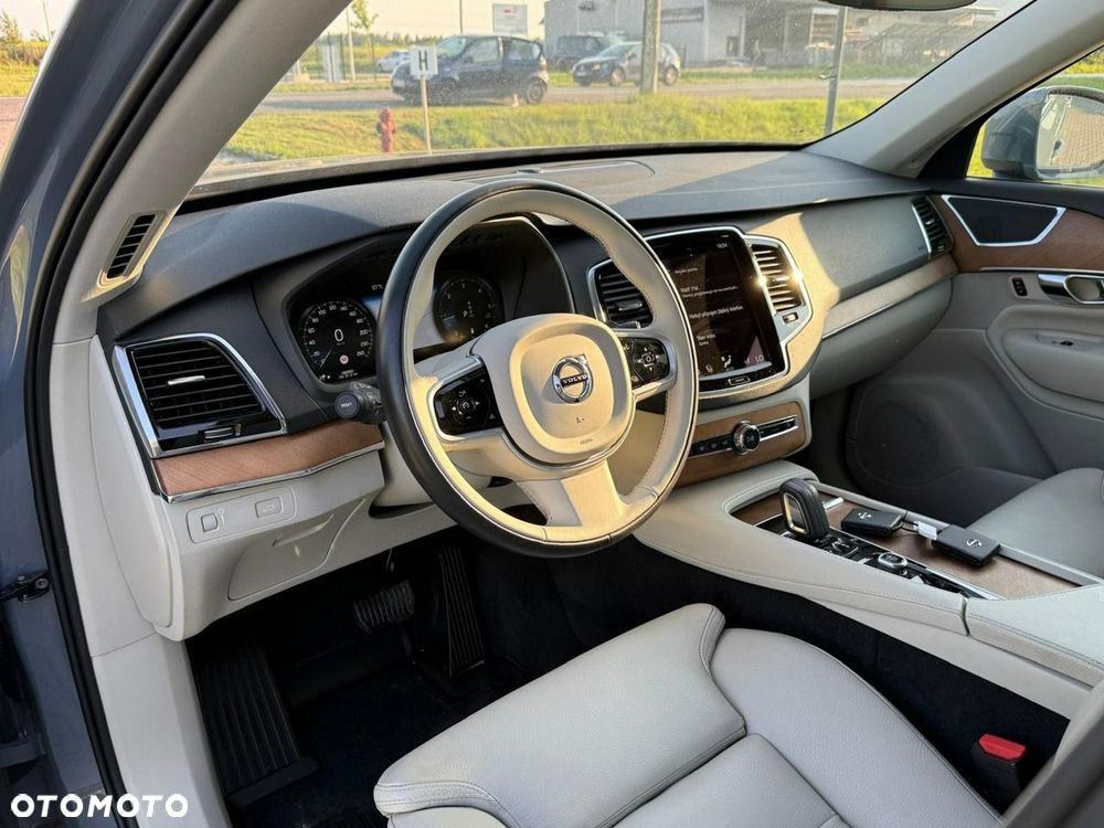 Volvo XC 90 B5 D AWD Geartronic Momentum Pro - 12