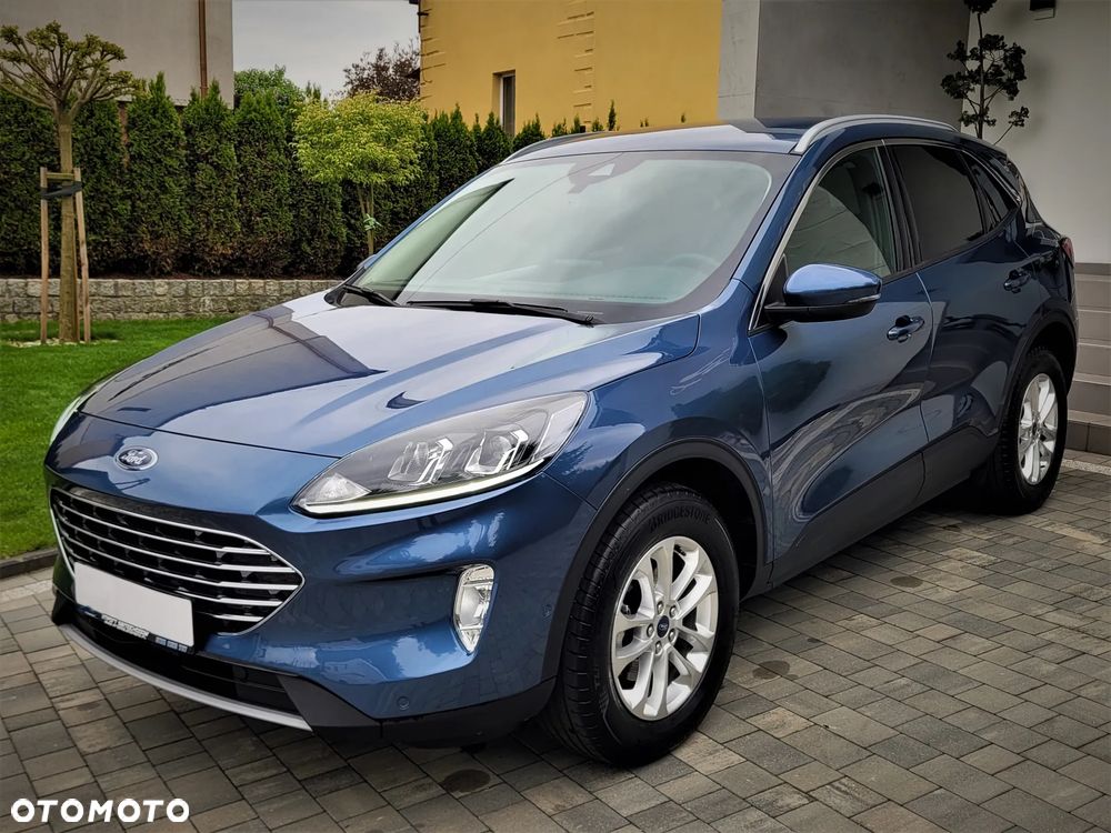Ford Kuga - 1