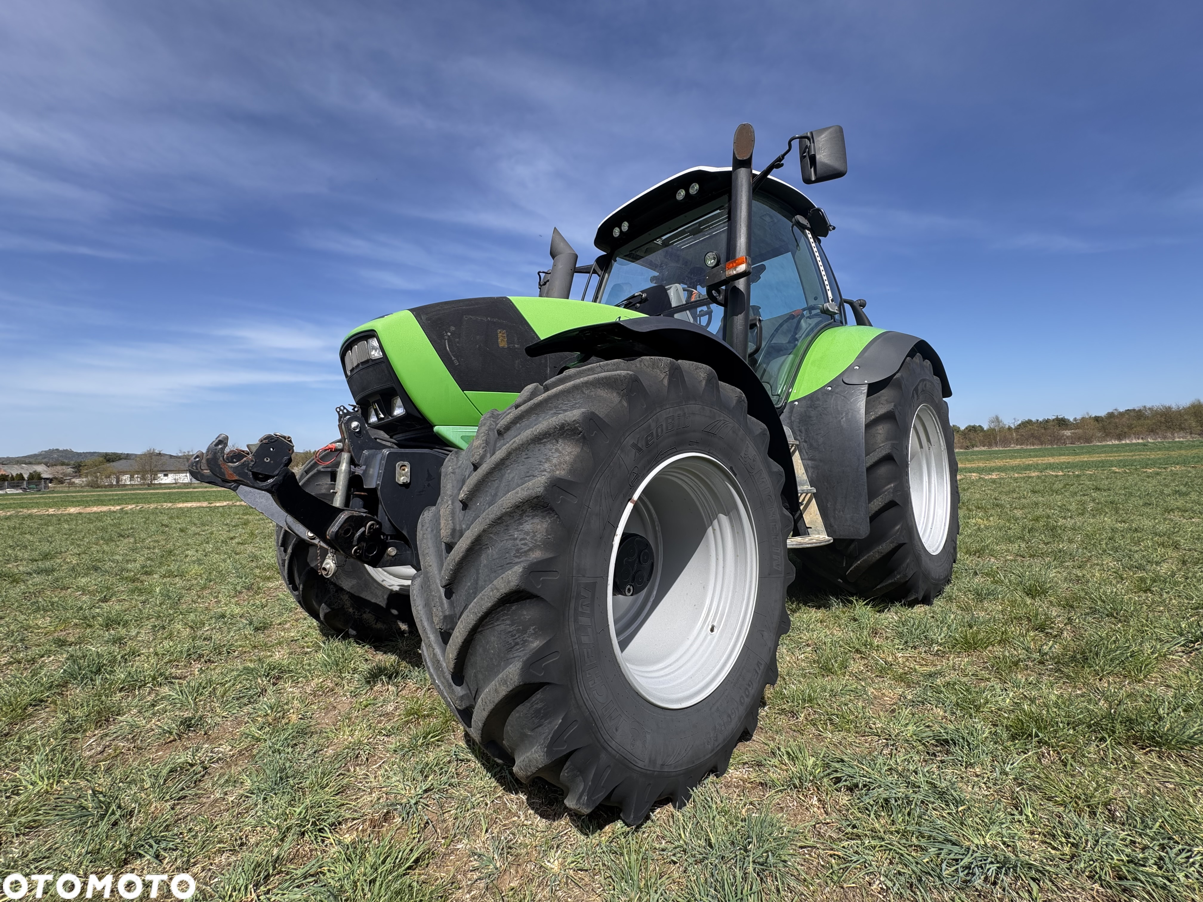 Deutz-Fahr Agrtorotn M625 - 10