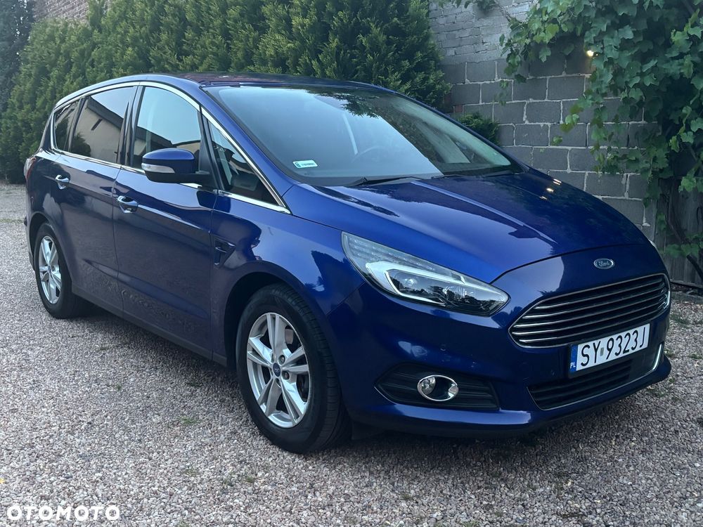 Ford S-Max - 17