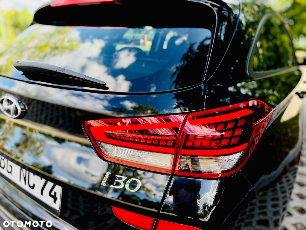 Hyundai i30 1.6 CRDI 48V-Hybrid EDITION 30+ - 12