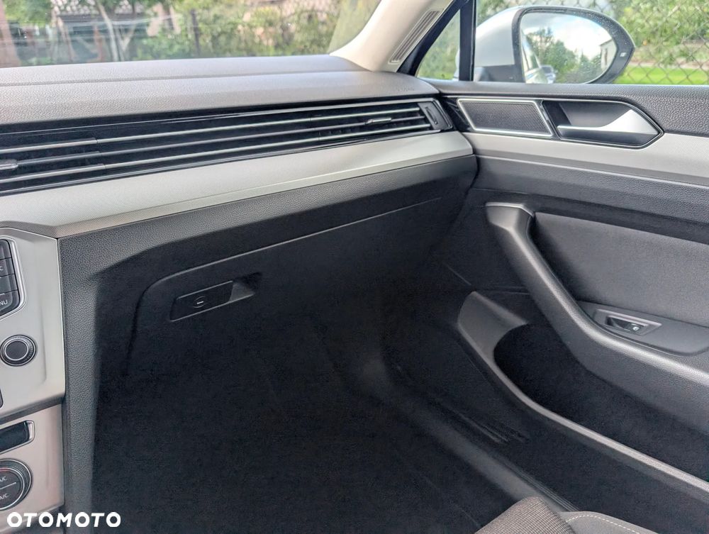 Volkswagen Passat 2.0 TDI BMT Comfortline DSG - 18