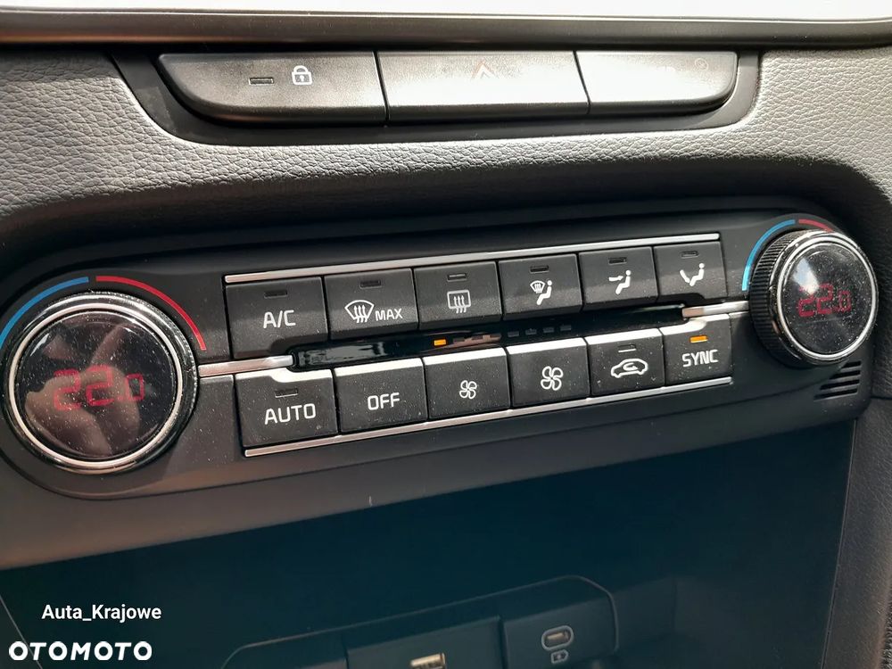 Kia Ceed 1.5 T-GDI M - 22