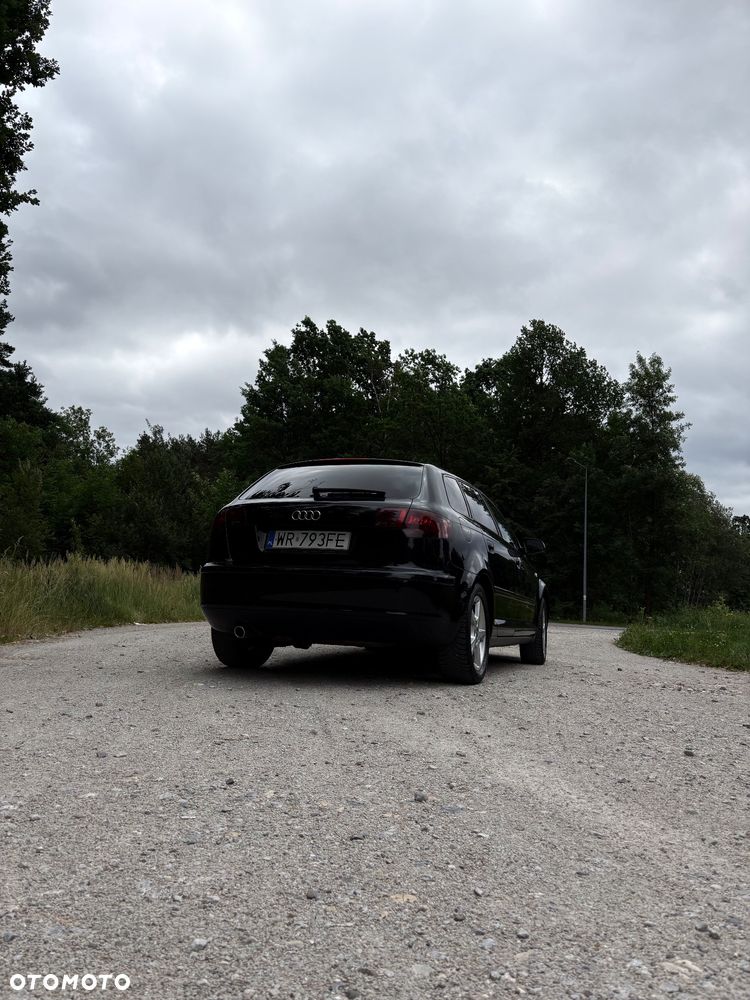 Audi A3 Sportback 1.6 Ambiente - 11