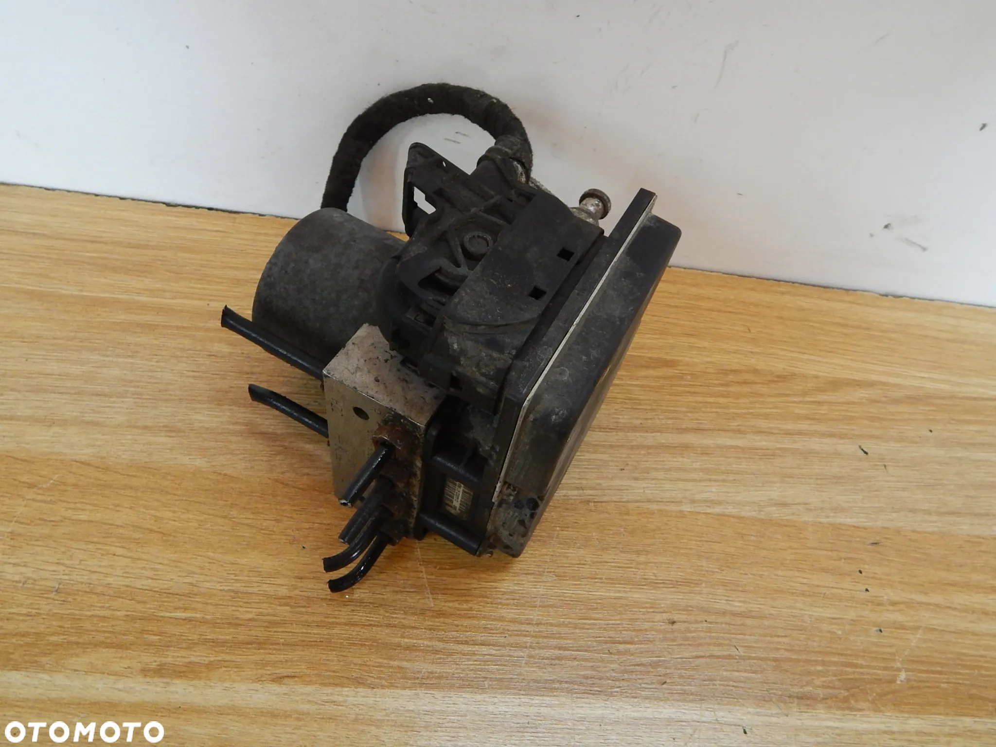 Pompa ABS  Mercedes Vito w639 Viano 639 sprinter Lift 04-14 0265951917  Łuków części - 3