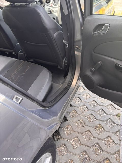Opel Corsa 1.2 16V Enjoy - 17