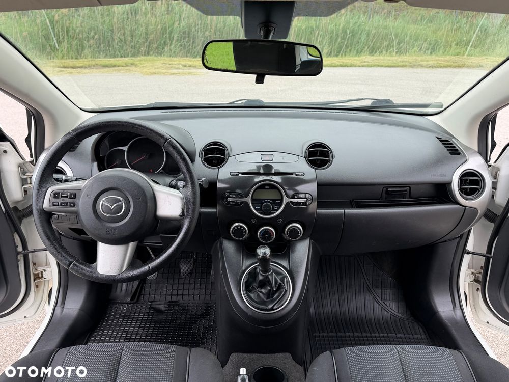 Mazda 2 - 21