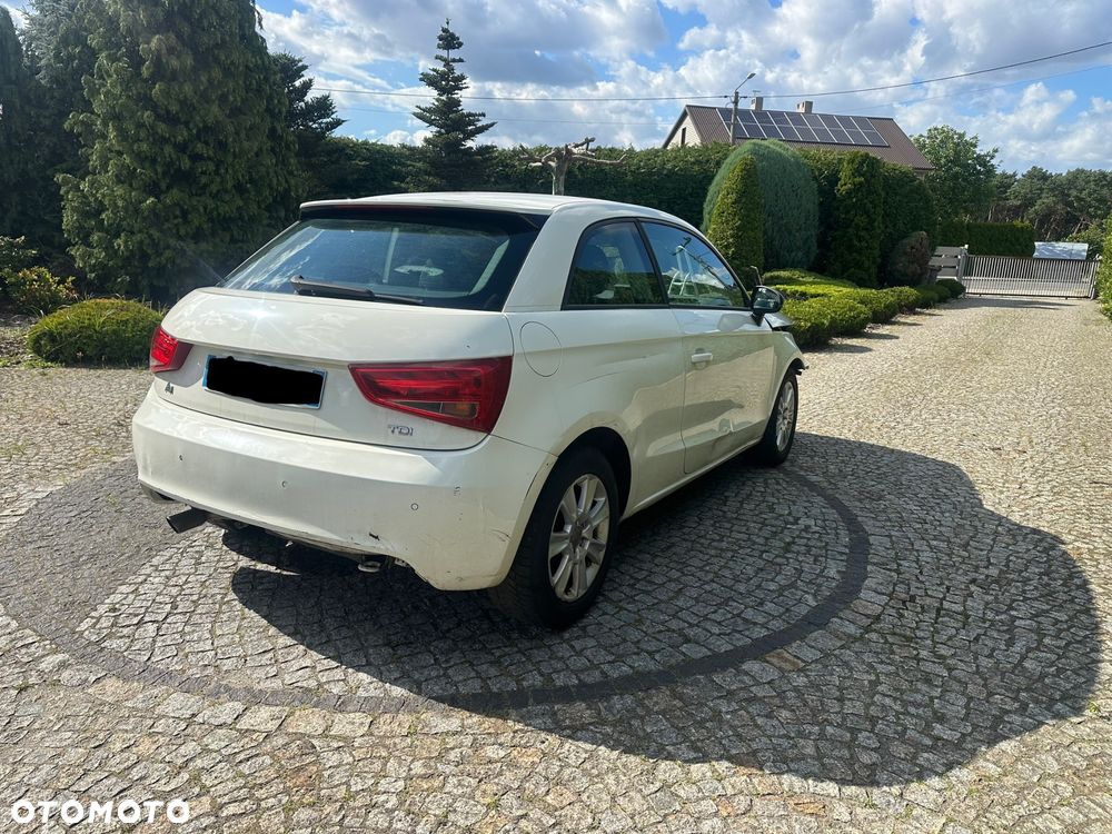 Audi A1 3-drzwiowe 1.6 TDI Ambition - 4
