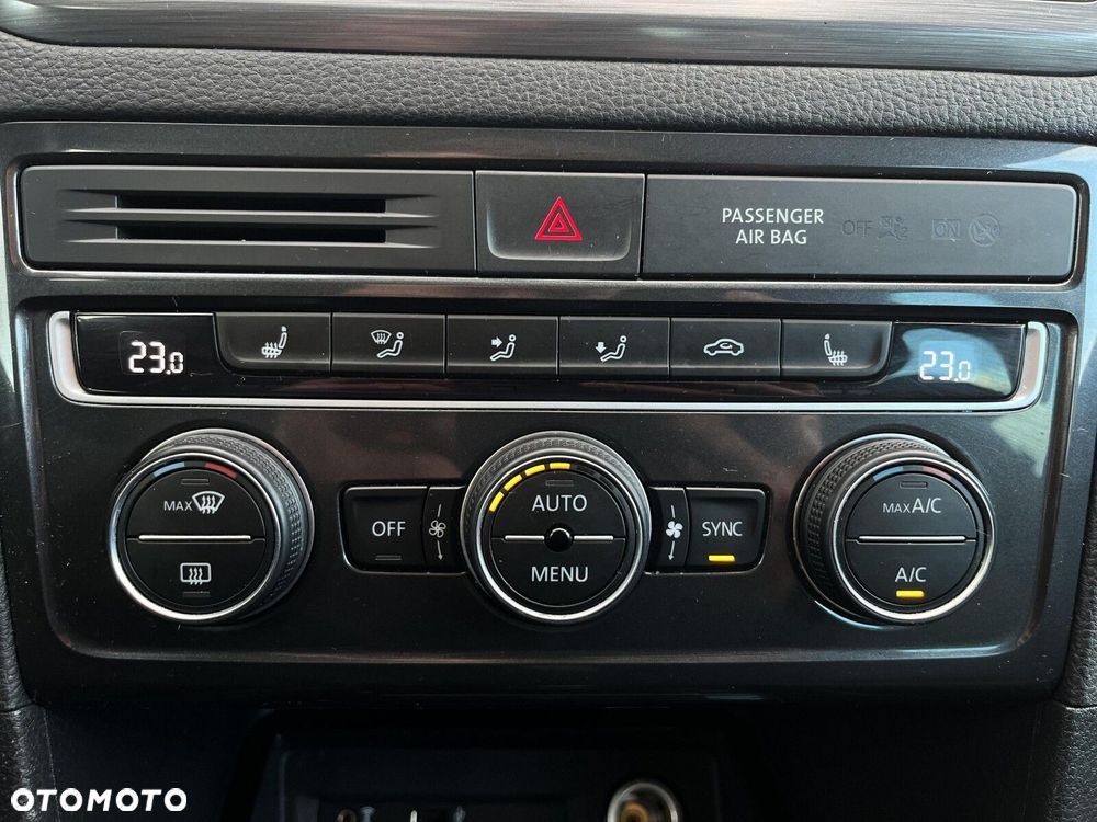 Volkswagen Golf Sportsvan VII SV 1.5 TSI ACT Comfortline - 23