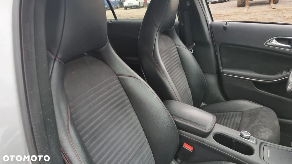 Mercedes-Benz Klasa A 200 CDI (BlueEFFICIENCY) 7G-DCT AMG Sport - 30