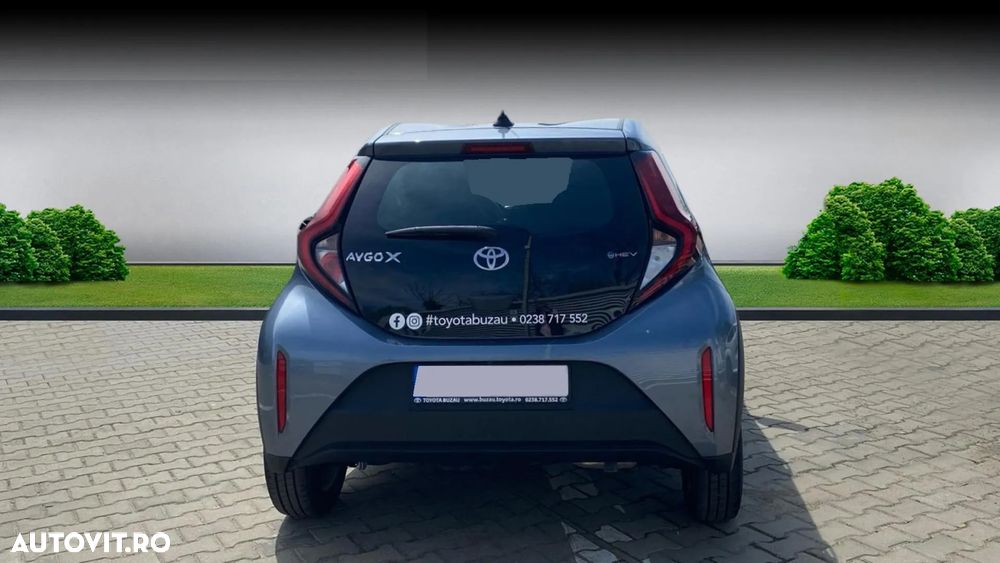 Toyota Aygo X 1.5l HEV 116CP Active - 4