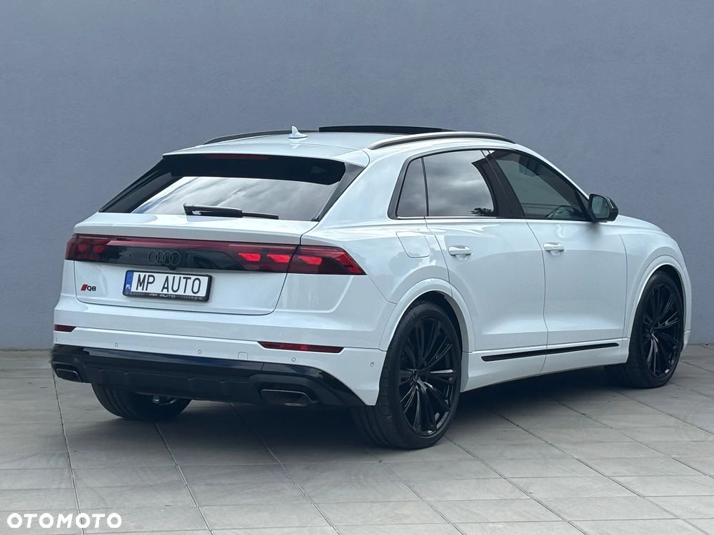 Audi Q8 - 6