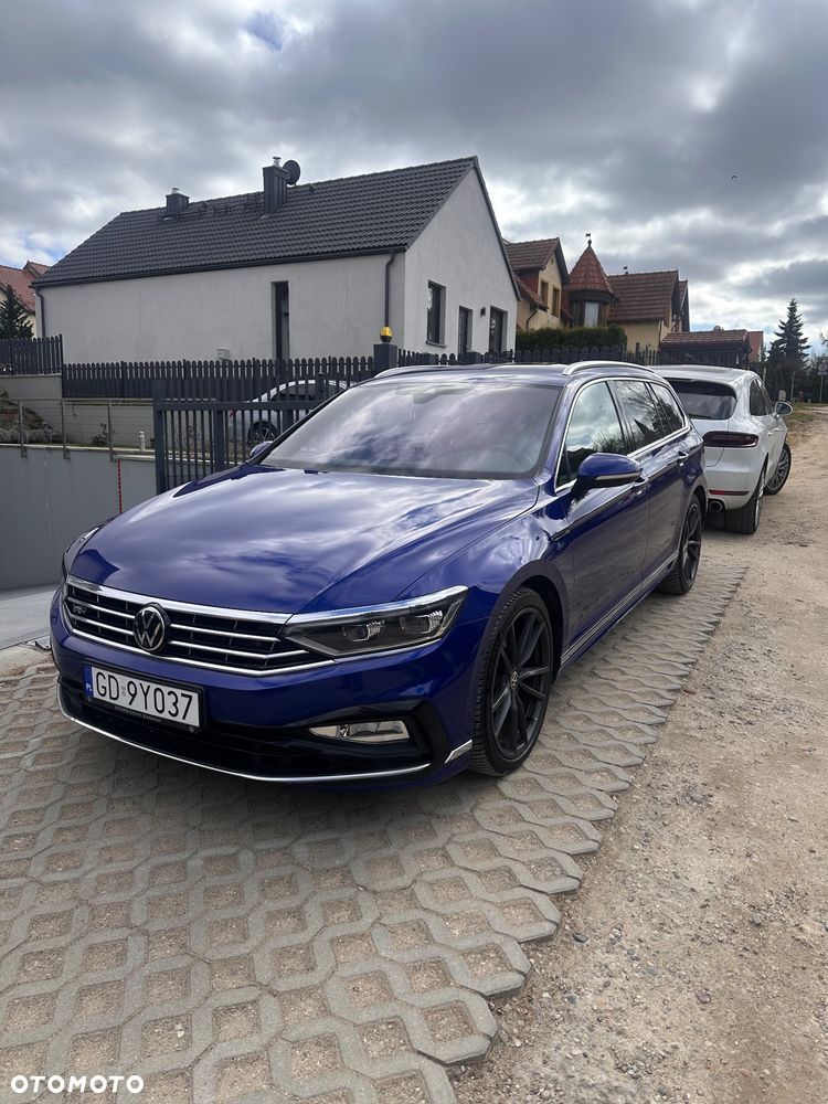 Volkswagen Passat - 2