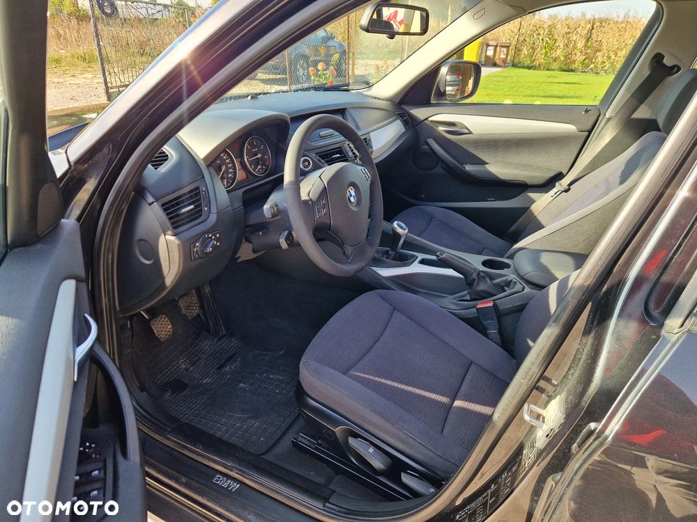 BMW X1 sDrive18d - 9