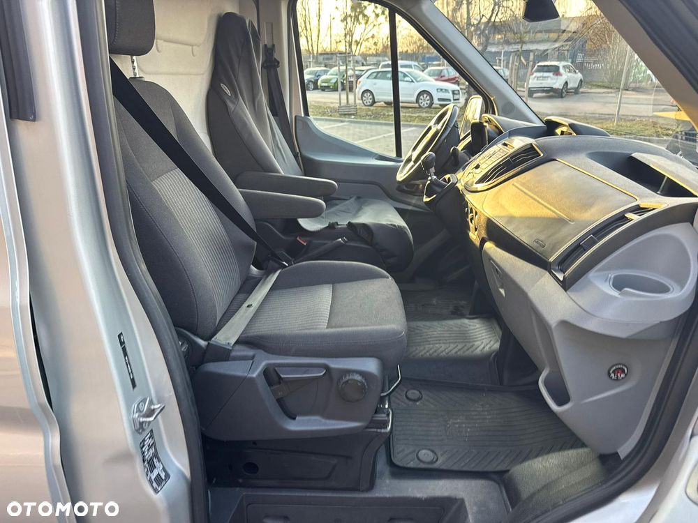 Ford Transit - 17