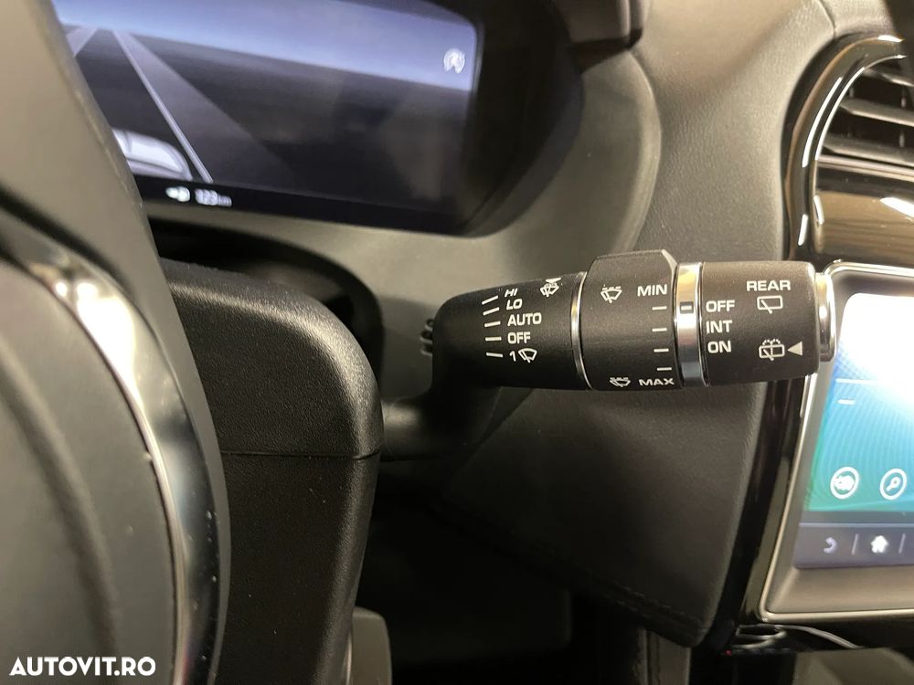 Jaguar F-Pace 20d AWD Aut. Portfolio - 24