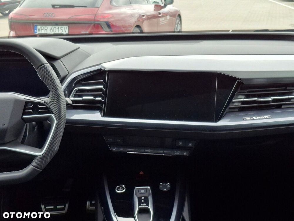 Audi Q4 e-tron - 15
