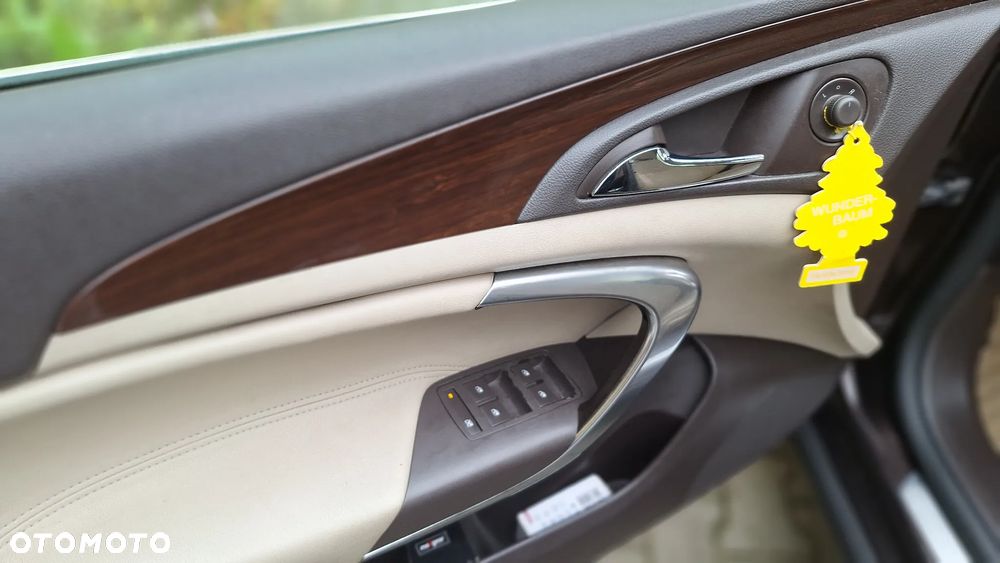 Opel Insignia 2.0 CDTI Cosmo - 9