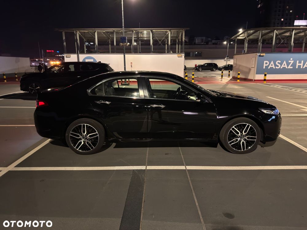 Honda Accord 2.4 Executive Nav+ACC+LKAS - 24