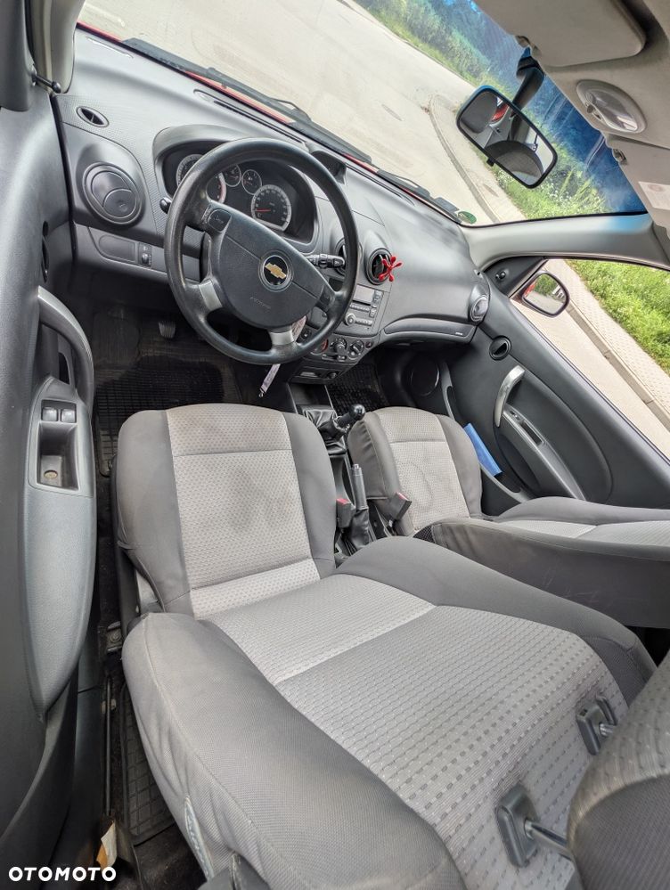Chevrolet Aveo - 8