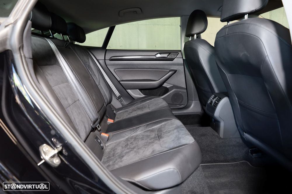 VW Arteon 2.0 TDI Elegance DSG - 42