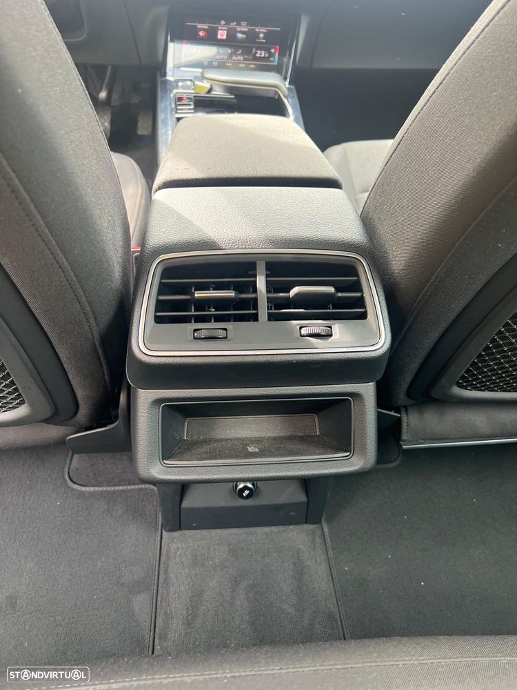 Audi e-tron 50 quattro - 10