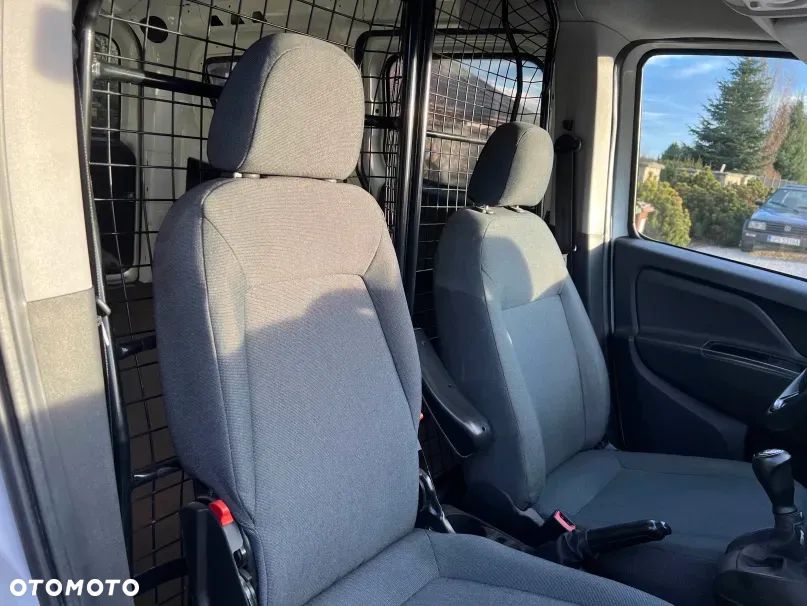 Fiat Doblo Cargo LKW S&S MAXI Basis - 37