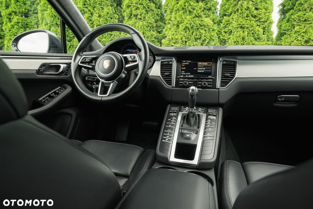 Porsche Macan Turbo - 17