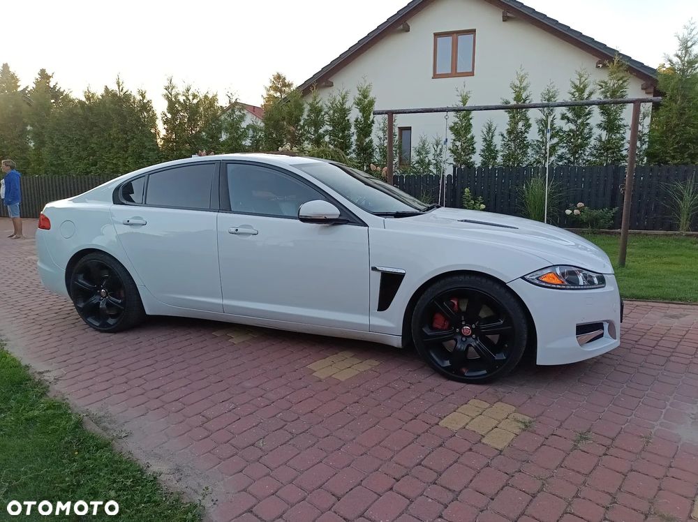 Jaguar XF - 5