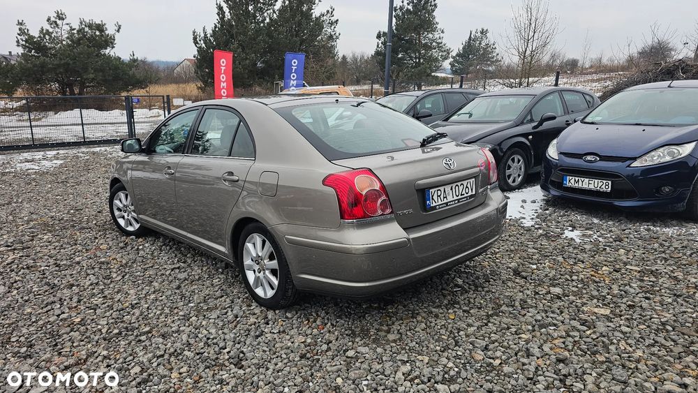 Toyota Avensis 2.0 D-4D 2010 - 6