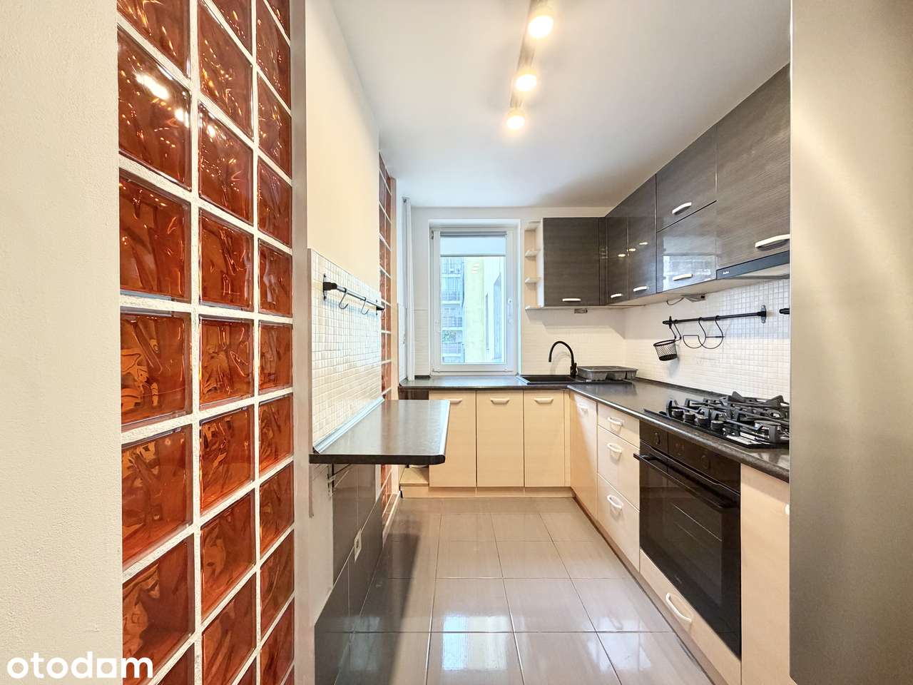 Bródno | 46 m² | 2 pokoje | generalny remont | parking w cenie