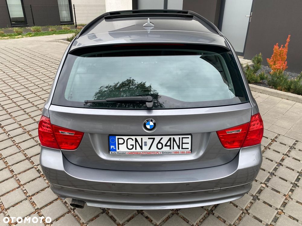 BMW Seria 3 318i Edition Exclusive - 12