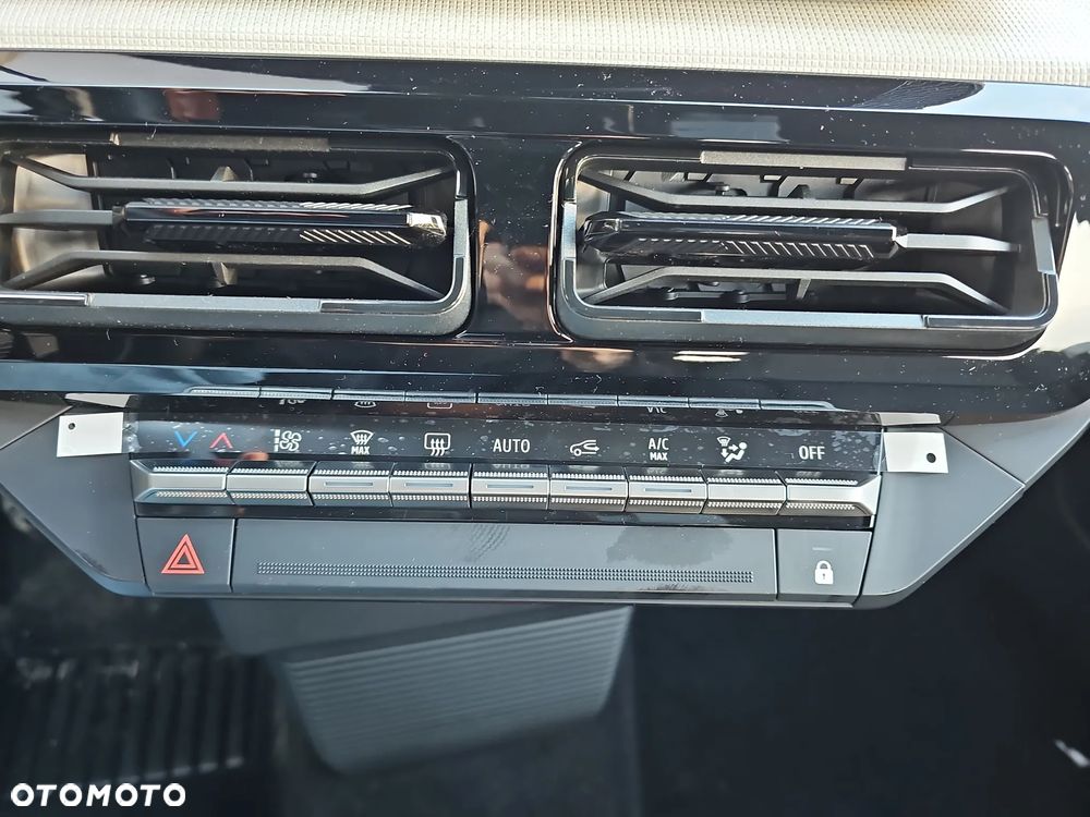 Renault 5 40kWh Urban Range Evolution - 17