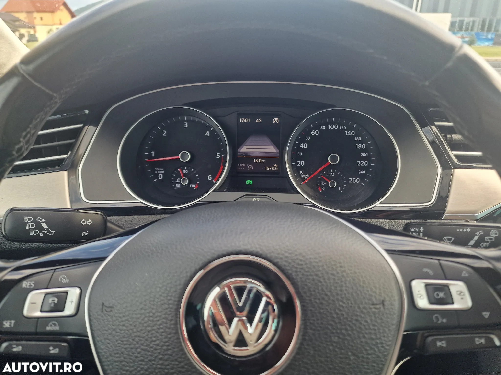 Volkswagen Passat - 14