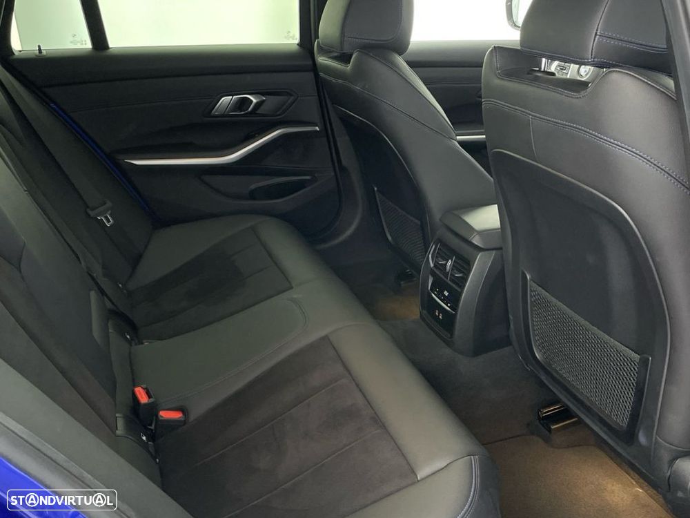 BMW 320 d Touring Pack M Auto - 25