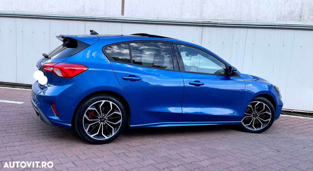 Ford Focus - 8