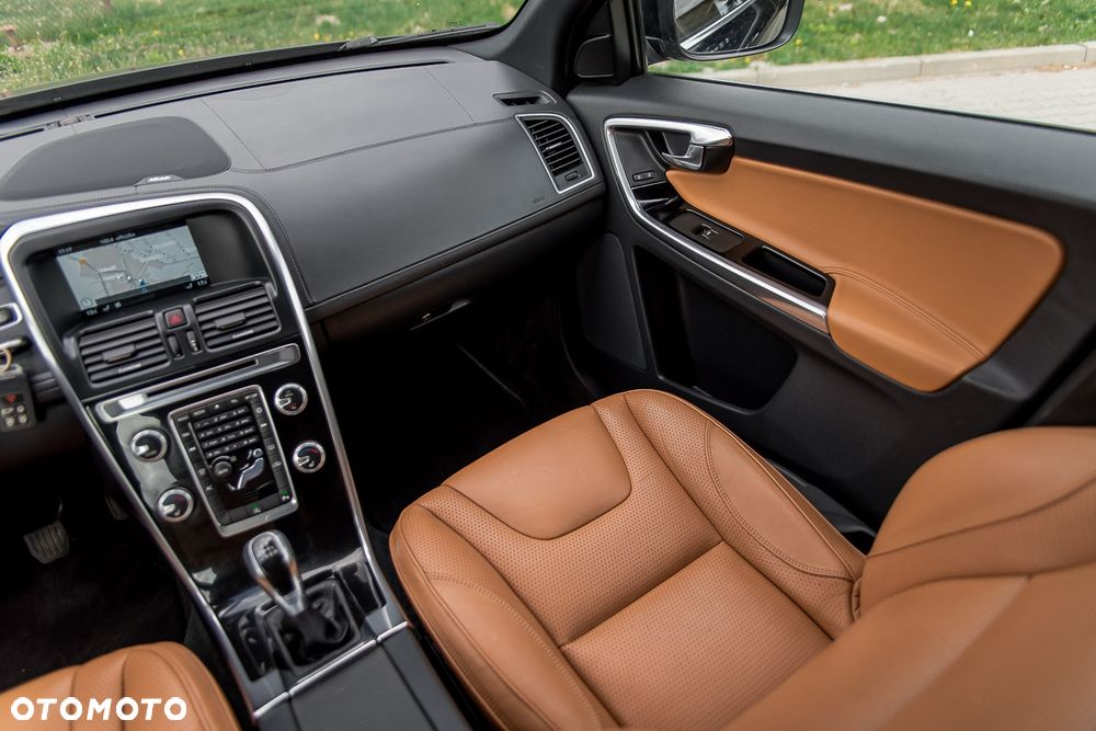 Volvo XC 60 - 40