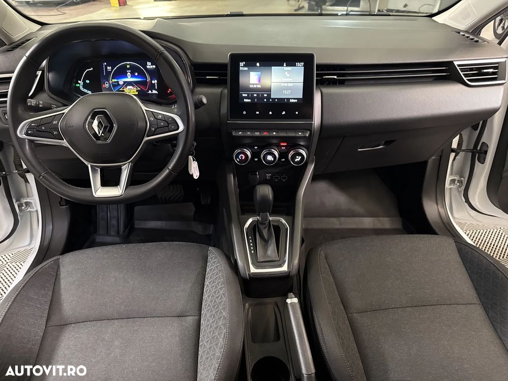 Renault Clio - 10