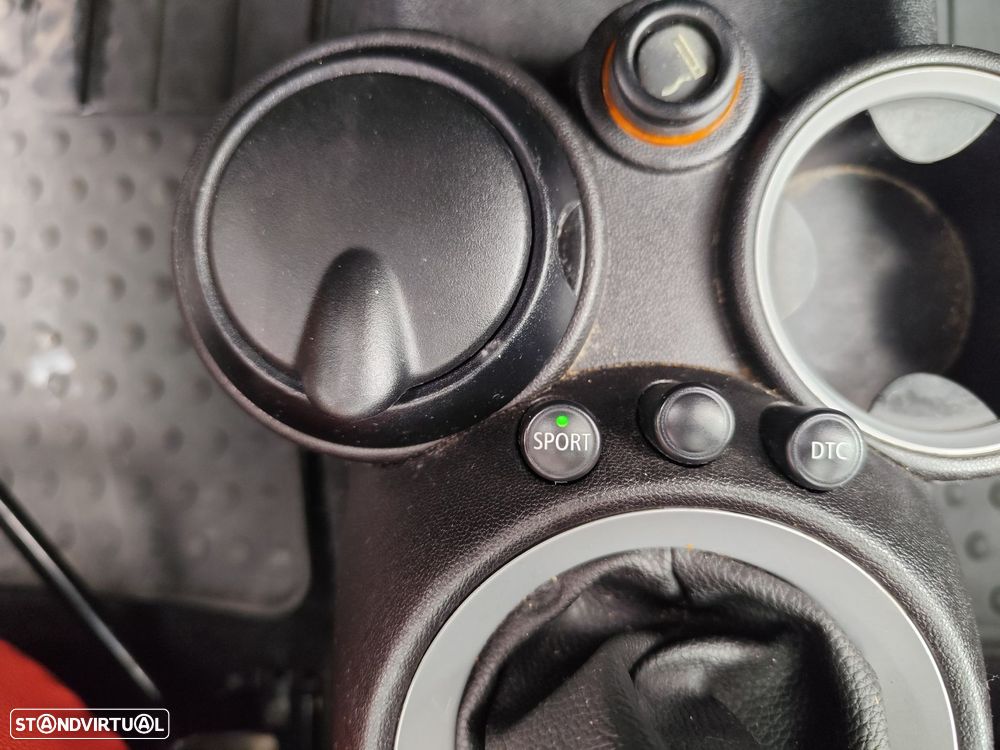 MINI 3 Portas John Cooper Works - 25