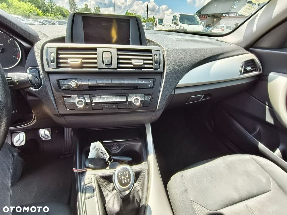 BMW Seria 1 - 13