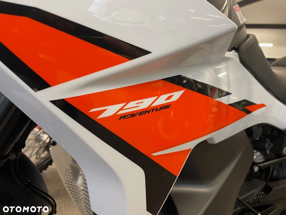 KTM Adventure - 3