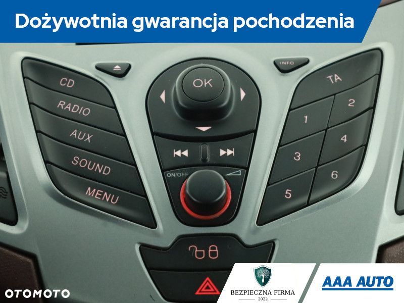 Ford Fiesta - 12