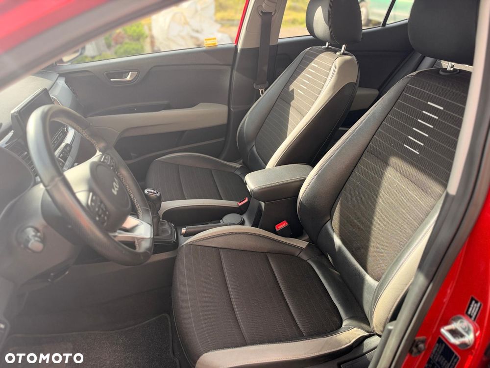 Kia Stonic - 18