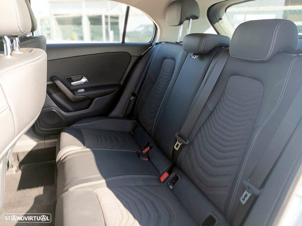 Mercedes-Benz A 200 Standard - 4