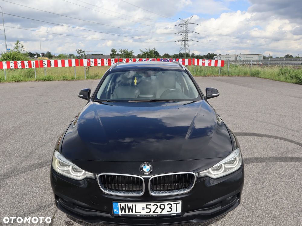 BMW Seria 3 ver-318d-luxury-line - 13